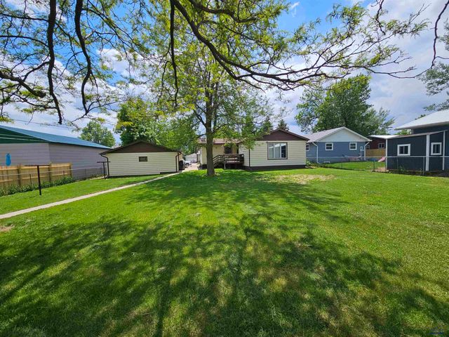 1957 WILLIAMS ST, Sturgis, SD 57785