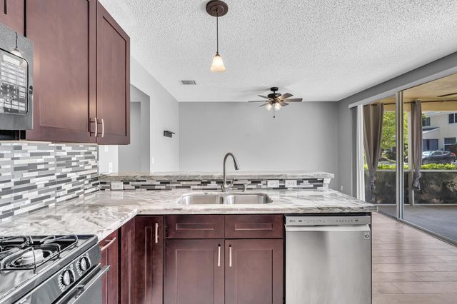 10881 Sea Hibiscus Lane, Tamarac, FL 33321