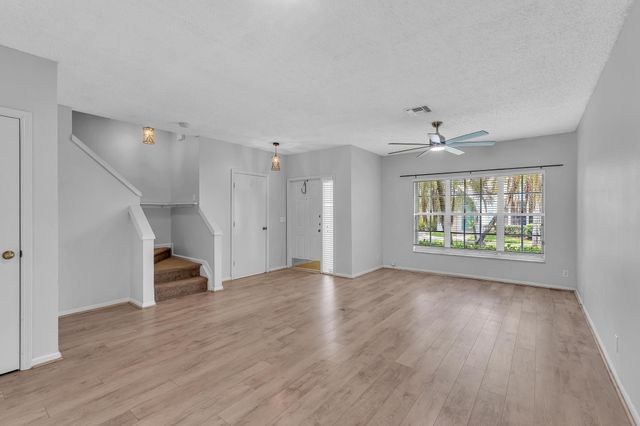 10881 Sea Hibiscus Lane, Tamarac, FL 33321