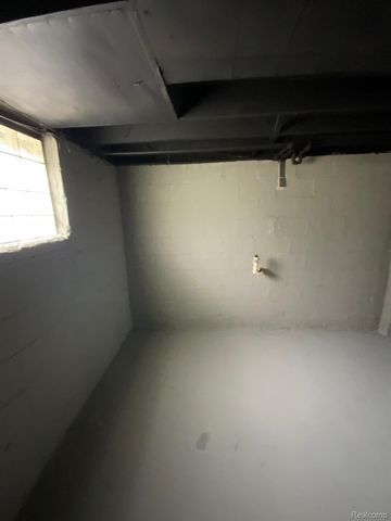 18924 Orleans Street, Detroit, MI 48203