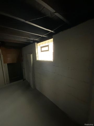 18924 Orleans Street, Detroit, MI 48203