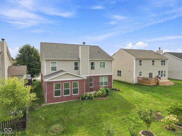 8744 N Aspen Way, Mccordsville, IN 46055