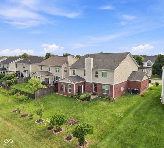8744 N Aspen Way, Mccordsville, IN 46055