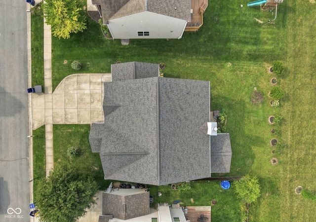 8744 N Aspen Way, Mccordsville, IN 46055
