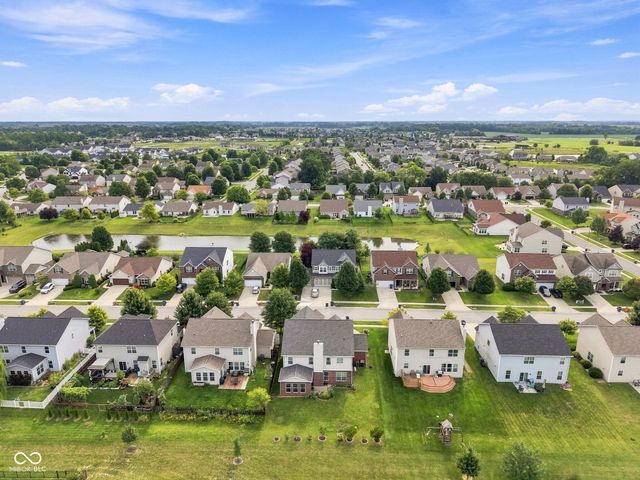 8744 N Aspen Way, Mccordsville, IN 46055