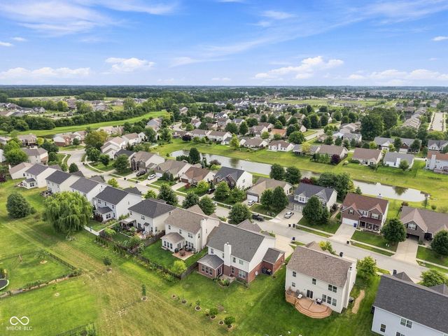 8744 N Aspen Way, Mccordsville, IN 46055