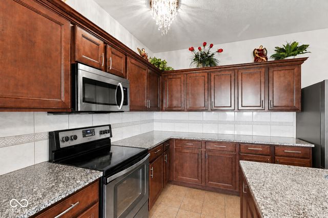 8744 N Aspen Way, Mccordsville, IN 46055
