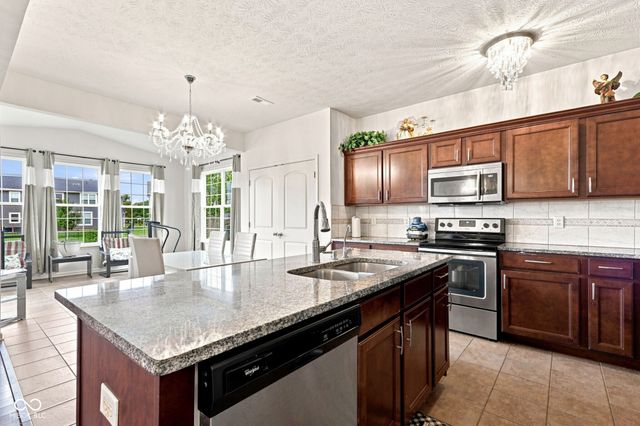 8744 N Aspen Way, Mccordsville, IN 46055