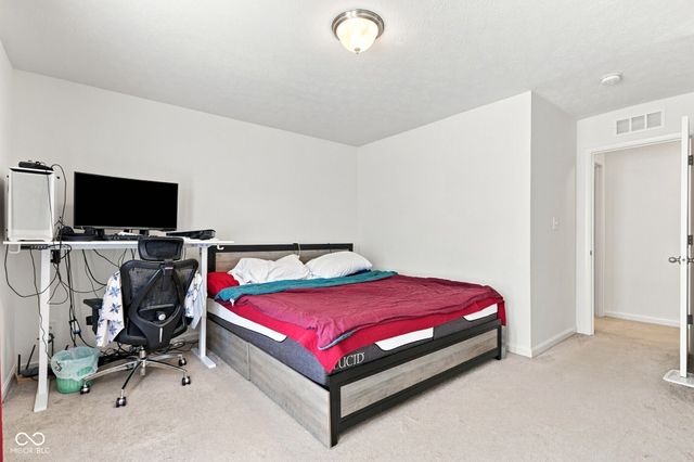 8744 N Aspen Way, Mccordsville, IN 46055