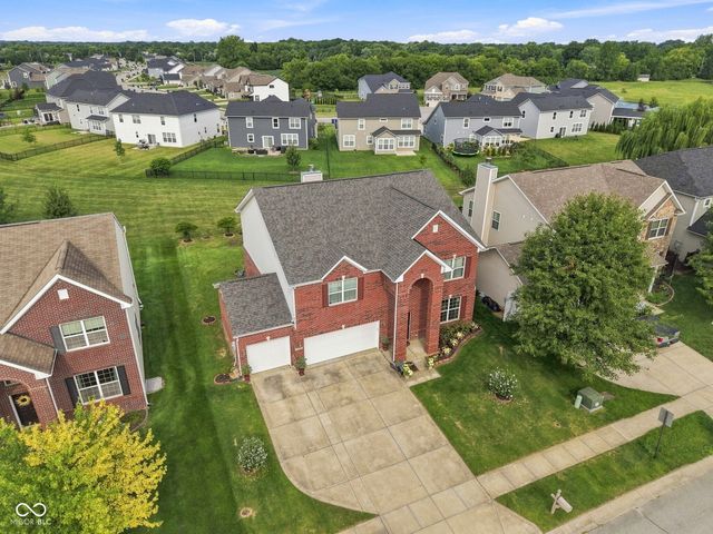 8744 N Aspen Way, Mccordsville, IN 46055