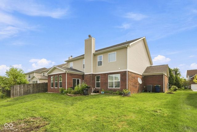 8744 N Aspen Way, Mccordsville, IN 46055