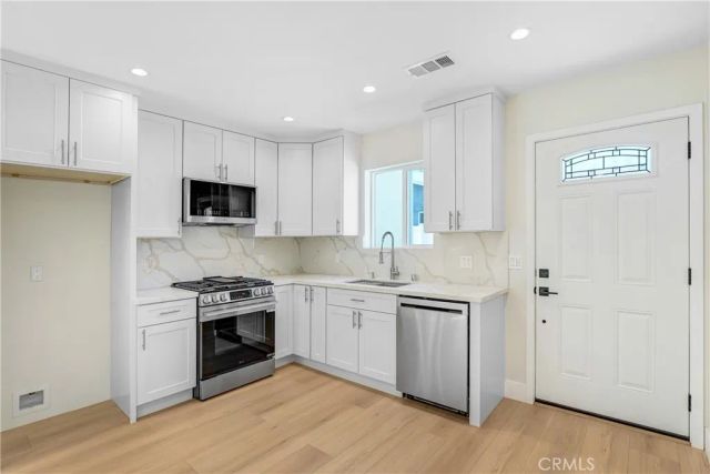 6724 Katherine Avenue, Van Nuys, CA 91405