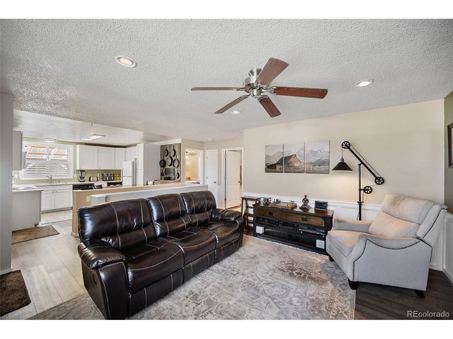 8471 Wild Alfalfa Pl, Parker, CO 80134