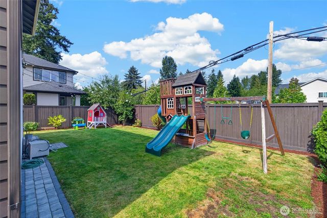 16913 37th Drive SE, Bothell, WA 98012