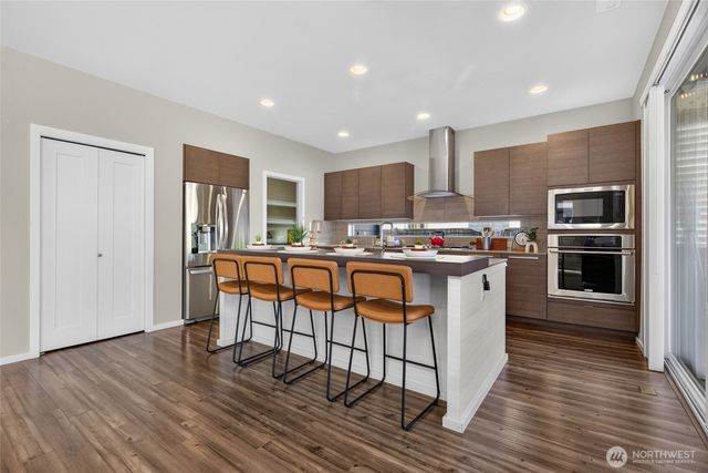 16913 37th Drive SE, Bothell, WA 98012