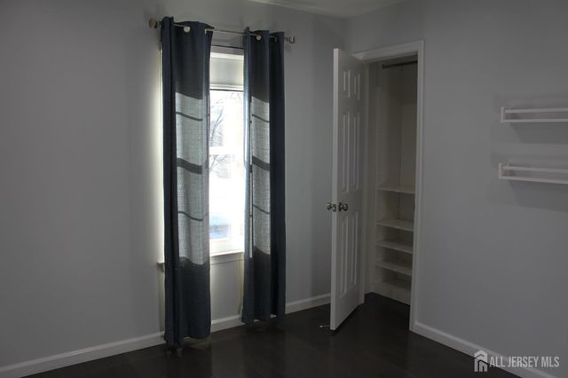 83 Pheasant Run, Edison, NJ 08820