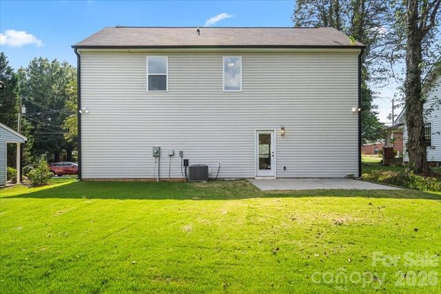 4627 Shattalon Drive, Winston Salem, NC 27106