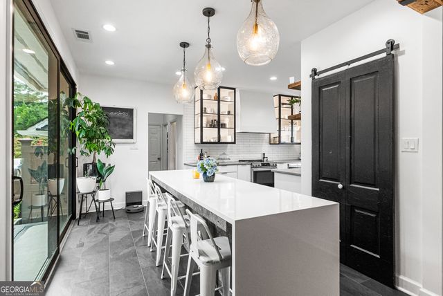 113 Pine Lakes Avenue, Savannah, GA 31405