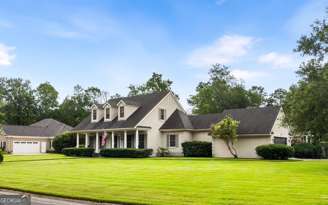 113 Pine Lakes Avenue, Savannah, GA 31405