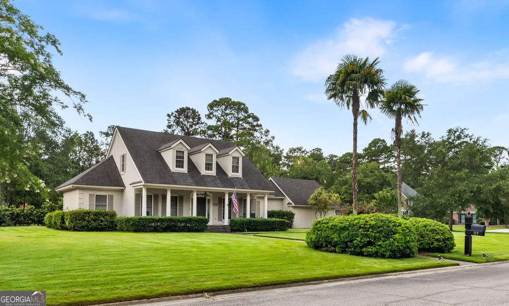 113 Pine Lakes Avenue, Savannah, GA 31405