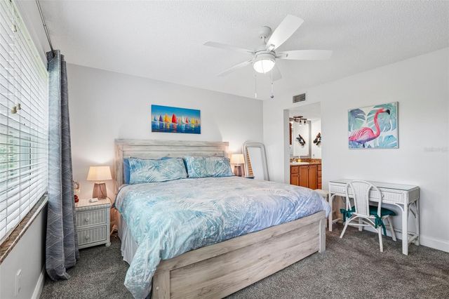 1332 PASADENA AVENUE S 207, South Pasadena, FL 33707