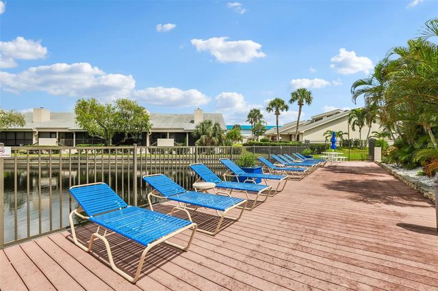1332 PASADENA AVENUE S 207, South Pasadena, FL 33707