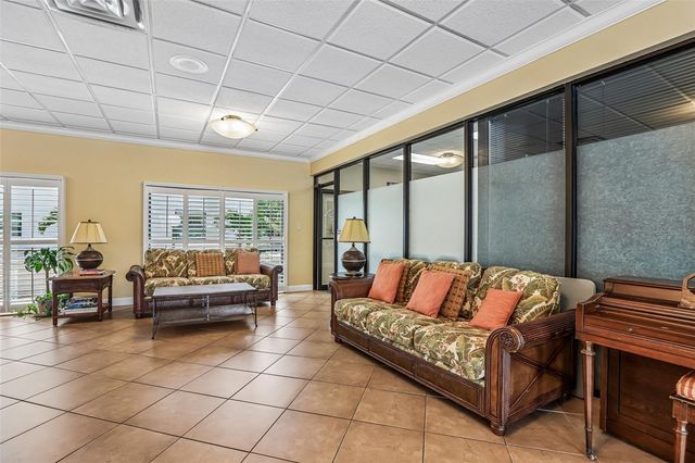 1332 PASADENA AVENUE S 207, South Pasadena, FL 33707