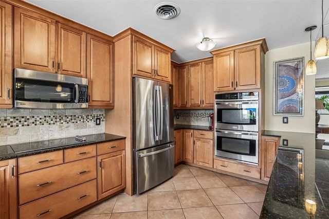 1332 PASADENA AVENUE S 207, South Pasadena, FL 33707