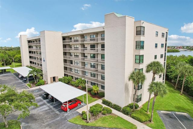 1332 PASADENA AVENUE S 207, South Pasadena, FL 33707