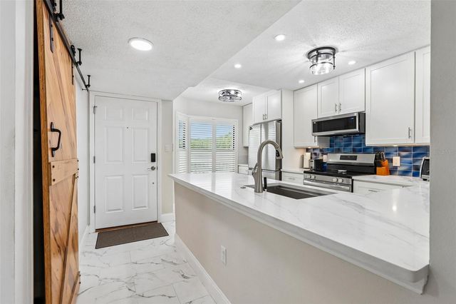 1332 PASADENA AVENUE S 207, South Pasadena, FL 33707