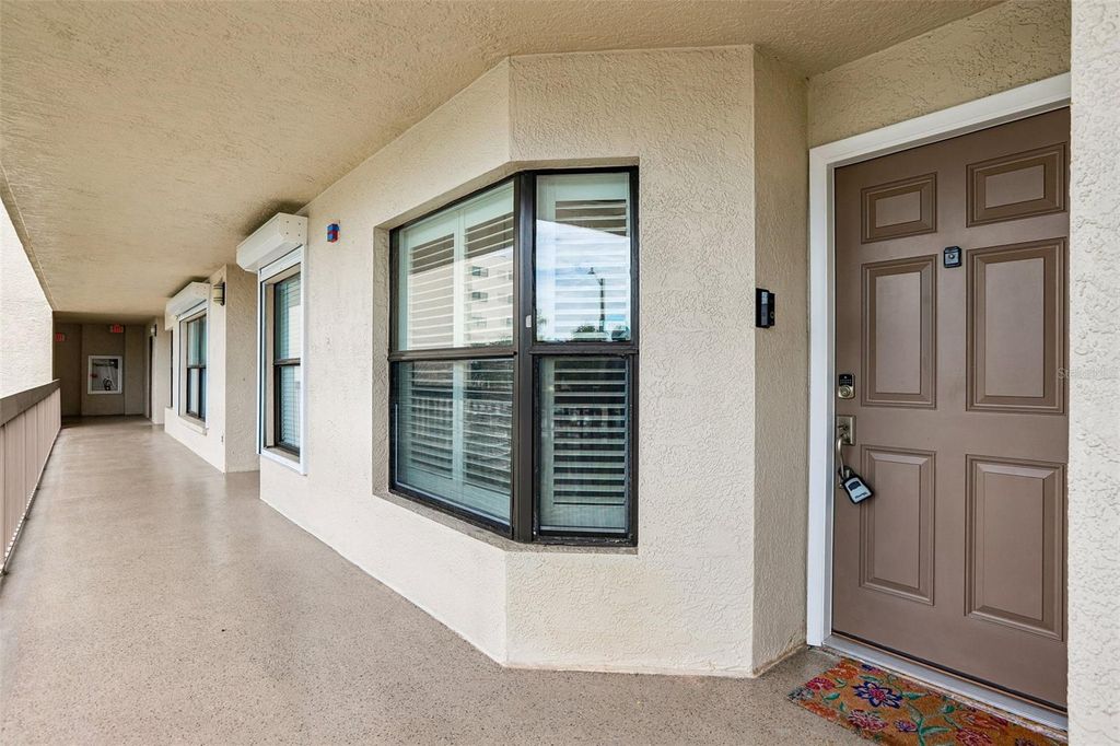 1332 PASADENA AVENUE S 207, South Pasadena, FL 33707
