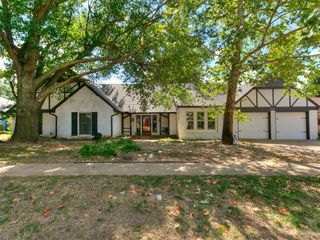 4320 Hunters Hill Road, Norman, OK 73072