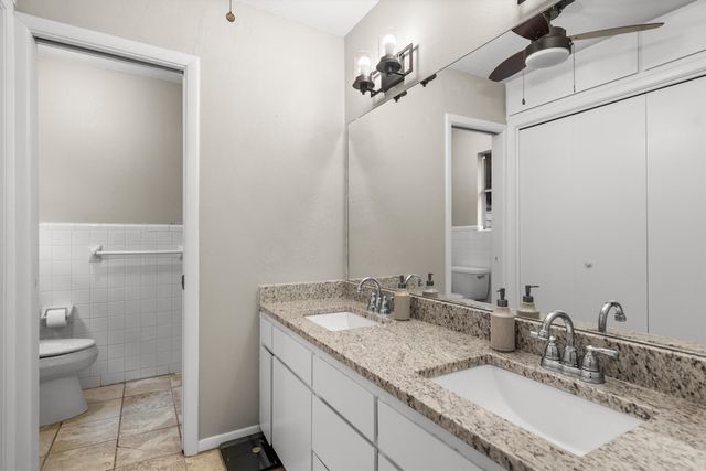 632 Caduceus Court, Hurst, TX 76053