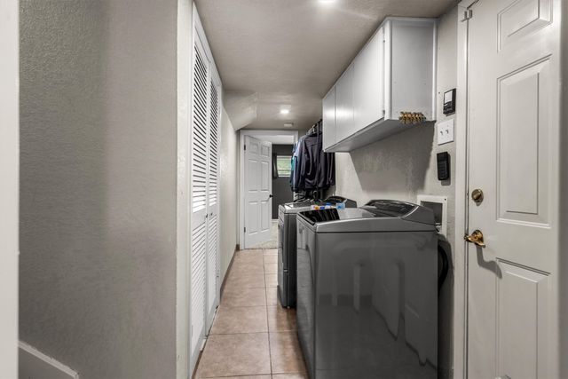 632 Caduceus Court, Hurst, TX 76053