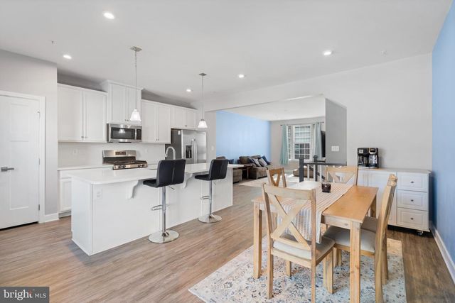 110 BETHLEHEM PL, Brooklyn, MD 21225