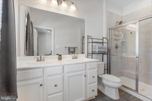 110 BETHLEHEM PL, Brooklyn, MD 21225
