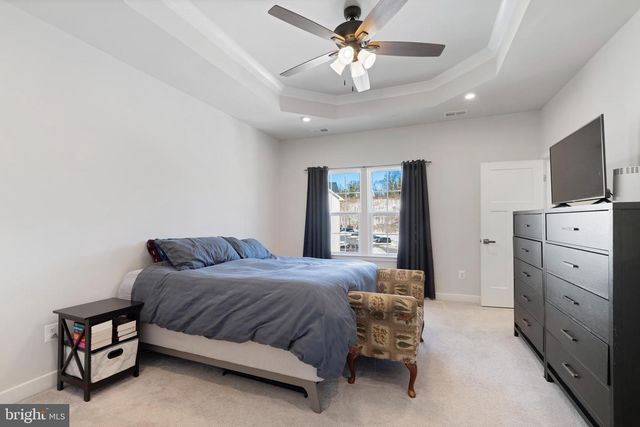 110 BETHLEHEM PL, Brooklyn, MD 21225