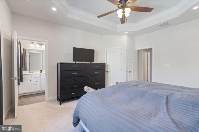 110 BETHLEHEM PL, Brooklyn, MD 21225