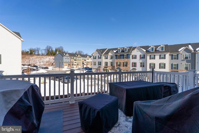 110 BETHLEHEM PL, Brooklyn, MD 21225