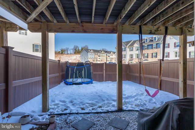 110 BETHLEHEM PL, Brooklyn, MD 21225