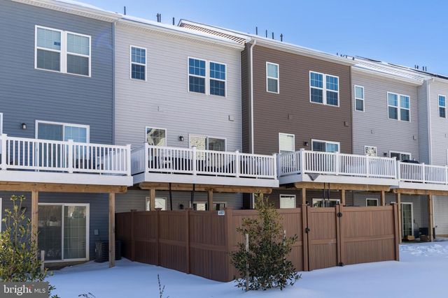 110 BETHLEHEM PL, Brooklyn, MD 21225