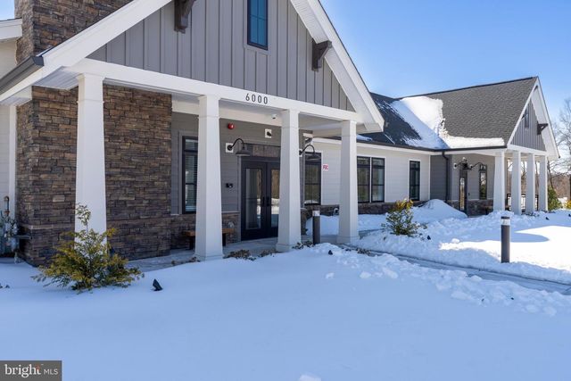 110 BETHLEHEM PL, Brooklyn, MD 21225