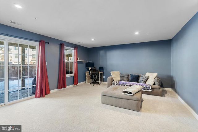 110 BETHLEHEM PL, Brooklyn, MD 21225
