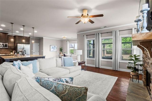549 Riverwalk Manor Drive, Dallas, GA 30132