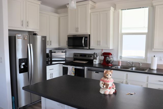 3555 S Pacific Highway 48, Medford, OR 97501