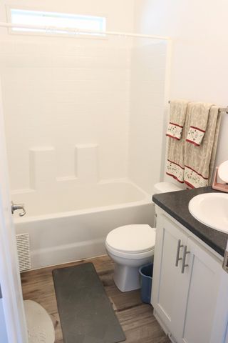 3555 S Pacific Highway 48, Medford, OR 97501