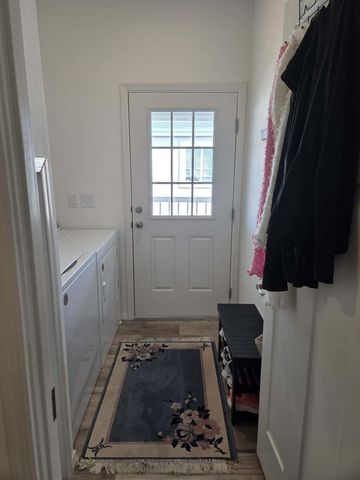 3555 S Pacific Highway 48, Medford, OR 97501