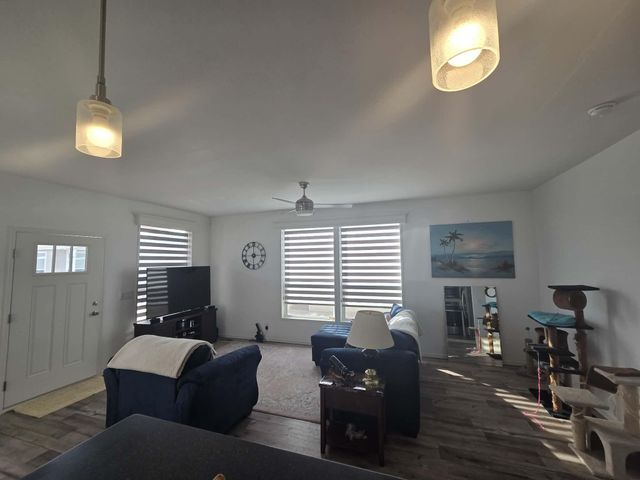 3555 S Pacific Highway 48, Medford, OR 97501