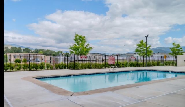 3555 S Pacific Highway 48, Medford, OR 97501