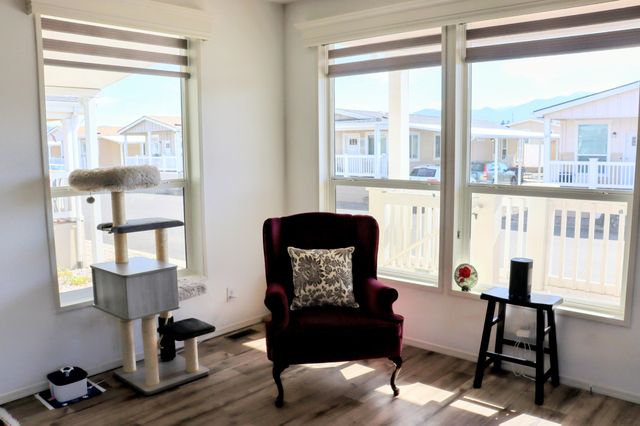 3555 S Pacific Highway 48, Medford, OR 97501